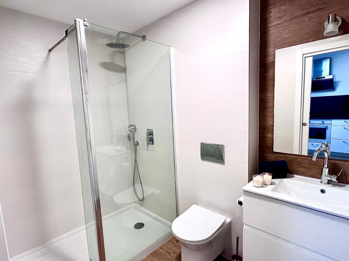 Apartamento La Cala Del Moral Sol Y Mar Apartment Ngoại thất bức ảnh