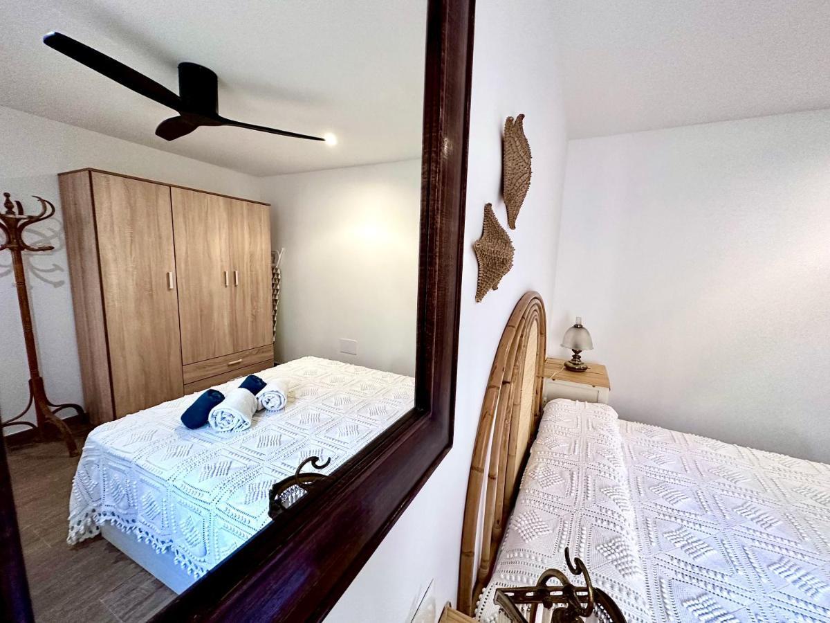 Apartamento La Cala Del Moral Sol Y Mar Apartment Ngoại thất bức ảnh